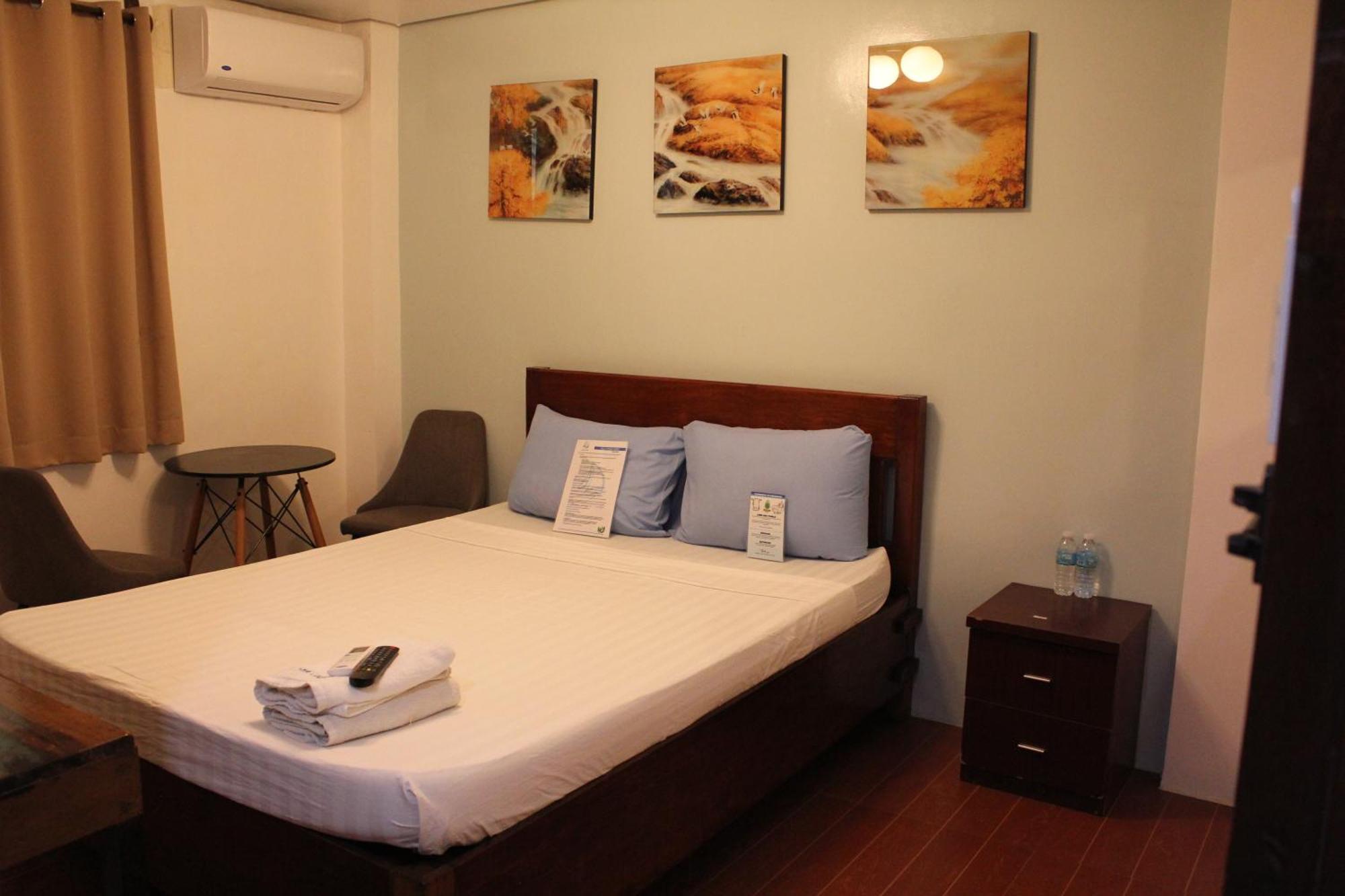 bahay-panuluyan Aqua Travel *