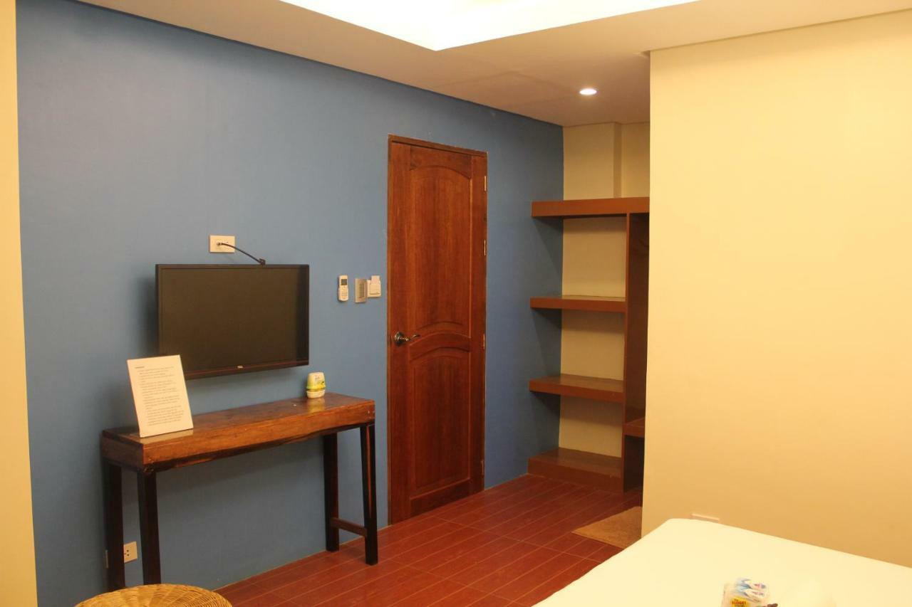 bahay-panuluyan Aqua Travel